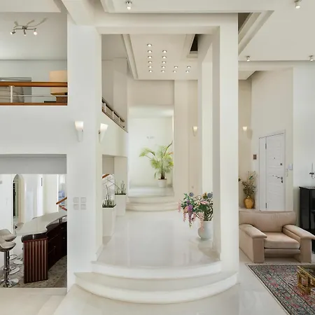 Villa Mansion *